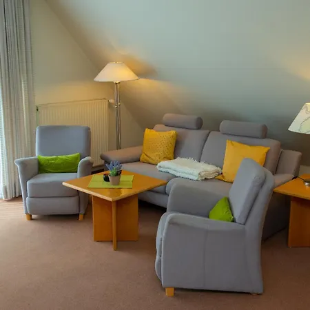 Haus Roseneck 5 *